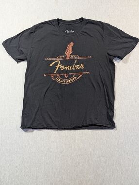Fender Guitars California T-Shirt XL Black Distressed Graphic Front